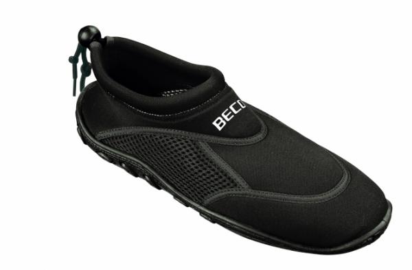 Surf- und Badeschuhe von Beco, schwarz